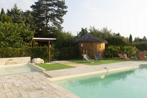 piscine du gite de groupe pour familles